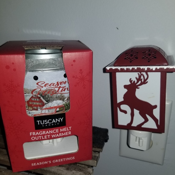 2 - Fragrance Melt Outlet Warmers